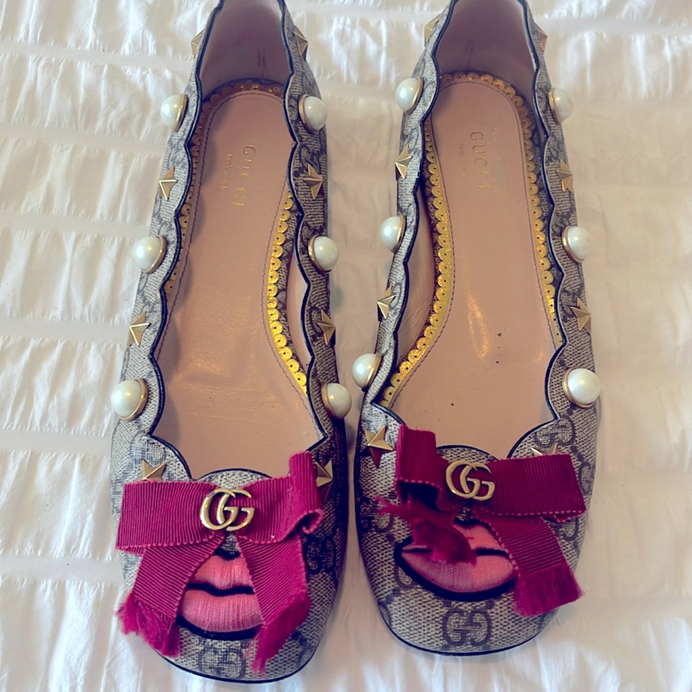 Flat Gucci